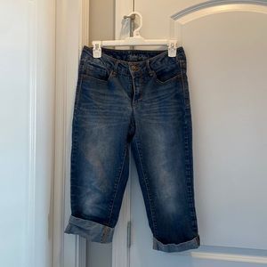 Faded glory Capri jeans